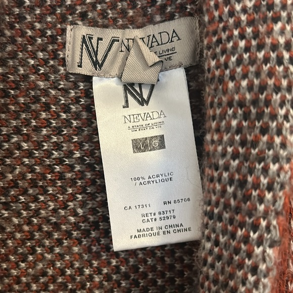 Nevada Blanket Sweater - Picture 2 of 6